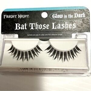 Ardell Fright Night Bat Those Lashes Bat Girl Halloween Black Glow in the Dark